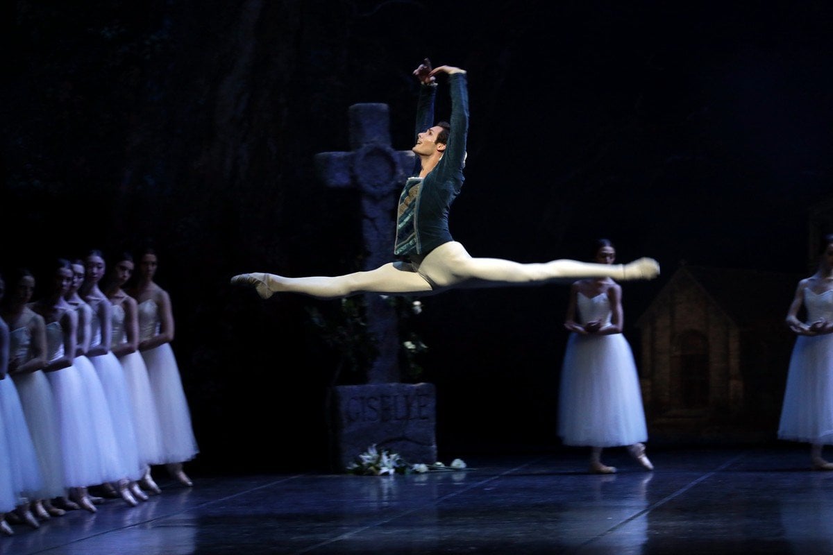 23 Giselle Jacopo Tissi photo Brescia and Amisano © Teatro alla Scala 2022 23 - Giselle - Jacopo Tissi, photo Brescia and Amisano © Teatro alla Scala 2022