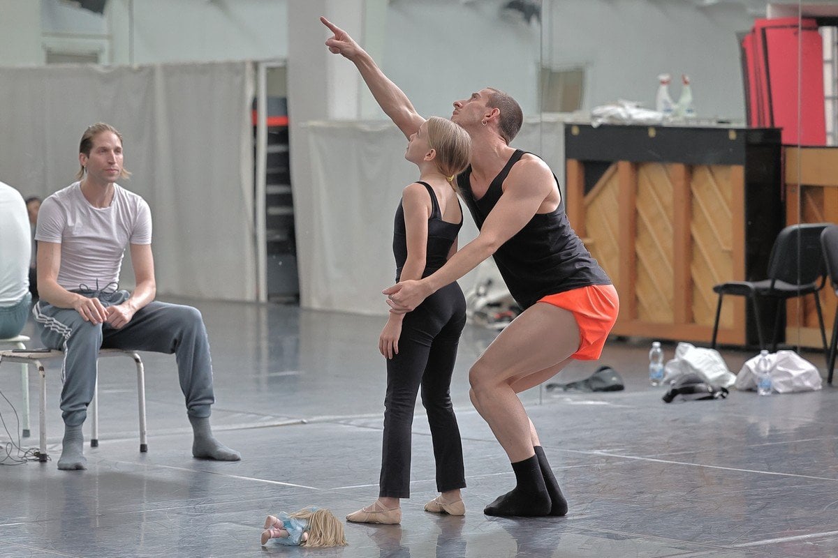 Giulietta - rehearsals with Eleonora Abbagnato, Julia Balzaretti, Simone Repele and Sasha Riva, photo Massimo Danza 10