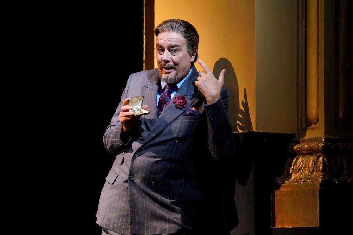 Ferruccio Furlanetto as Don Alfonso in Mozarts Cosi fan tutte 2021. Photo by Cory Weaver San Francisco Opera Ferruccio Furlanetto as Don Alfonso in Mozart's Cosi fan tutte (2021). Photo by Cory Weaver, San Francisco Opera