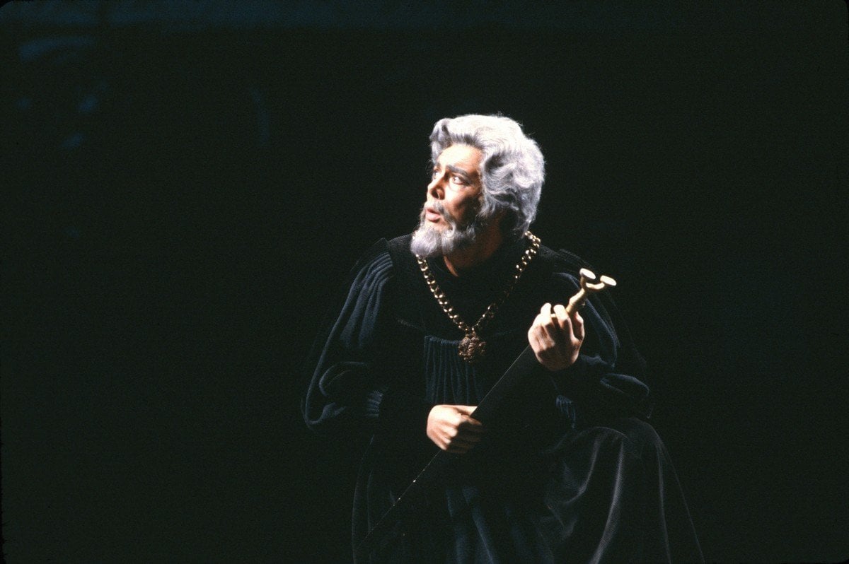 Ferruccio Furlanetto as Don Diegue in Massenets Le Cid 1981. Photo by Ron Scherl Ferruccio Furlanetto as Don Diègue in Massenet’s Le Cid (1981). Photo by Ron Scherl