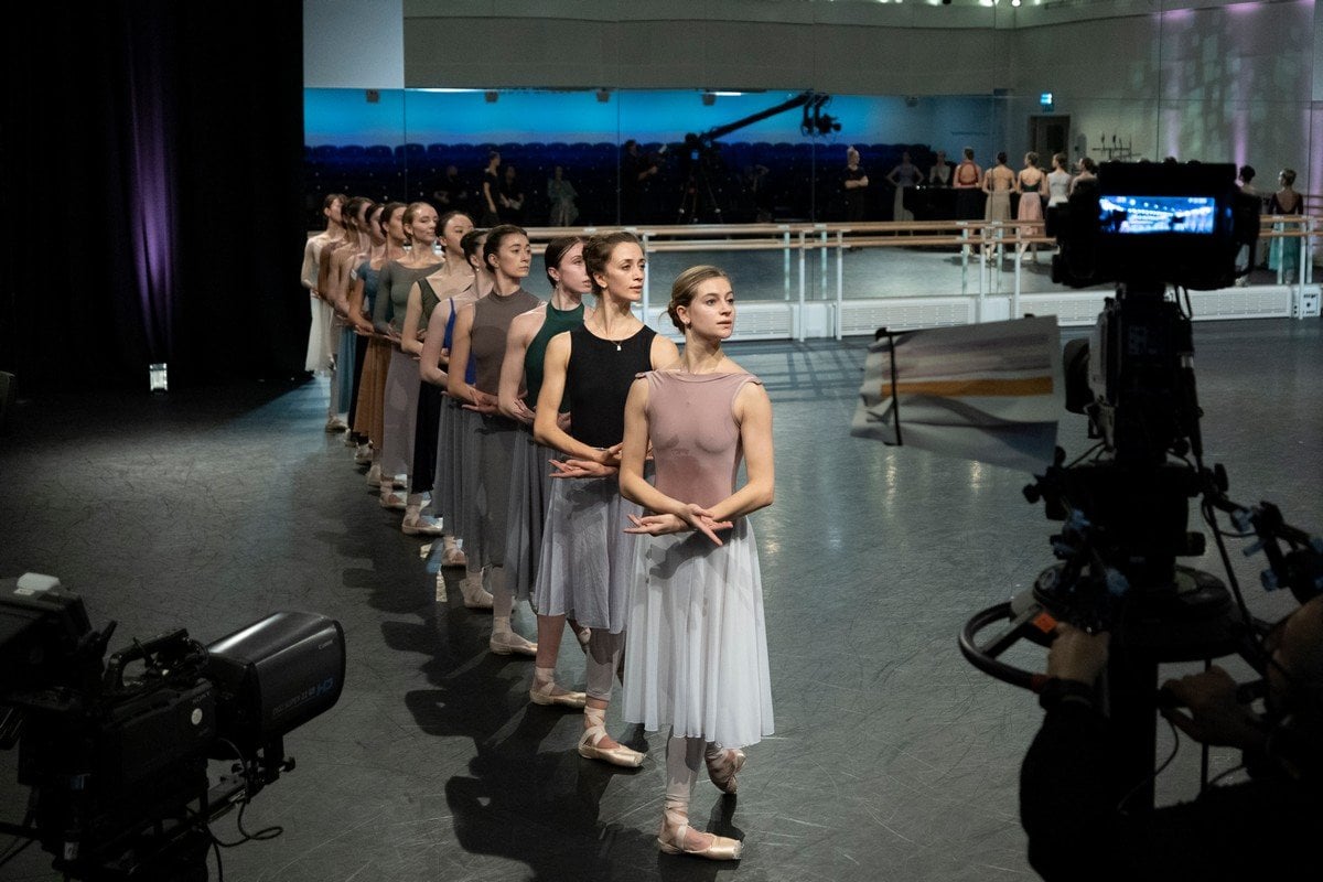 World Ballet Day 2021 ©2021 ROH. Photograph by Andrej Uspenski 2 World Ballet Day 2021 ©2021 ROH. Photograph by Andrej Uspenski (2)