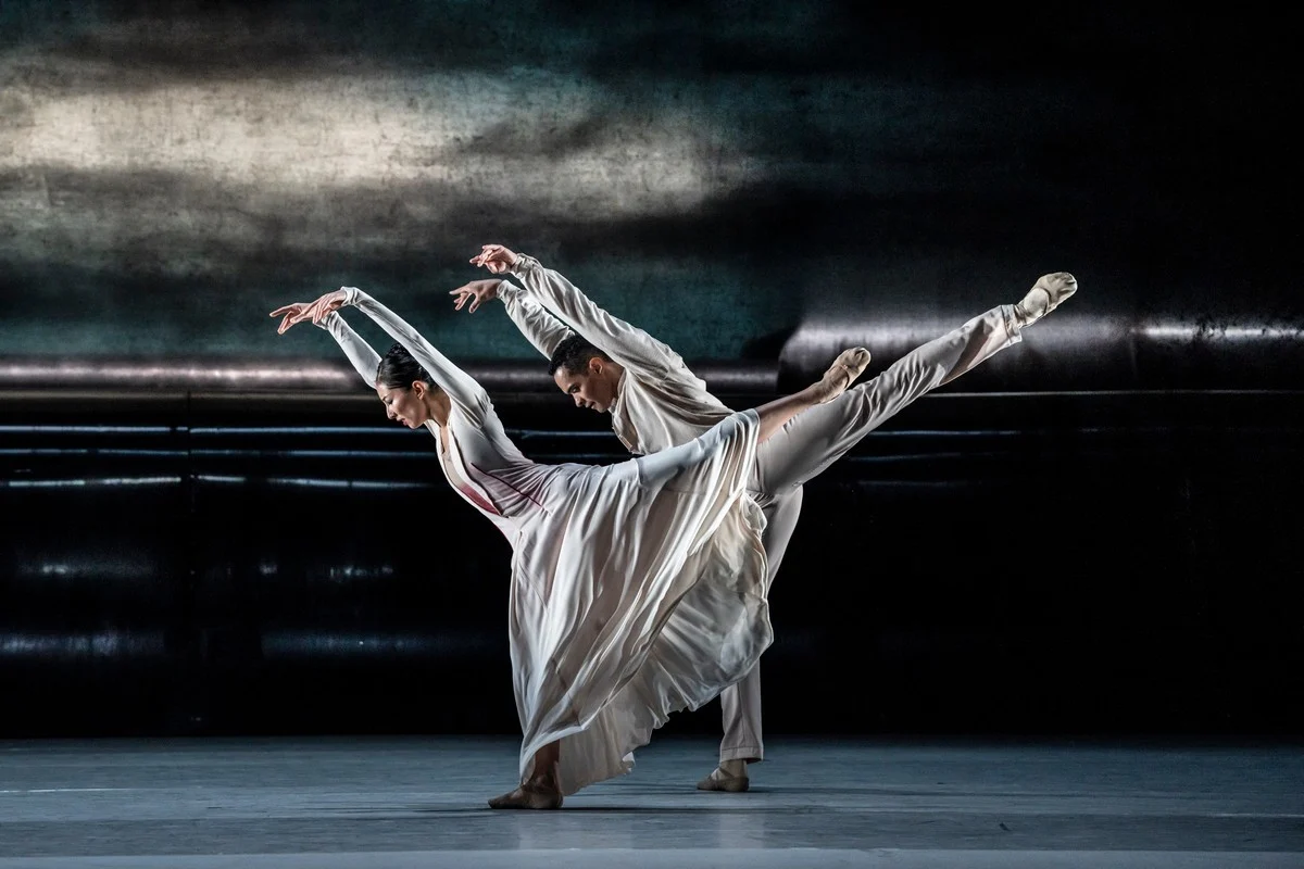 13 Forgotten Land Yijing Zhang and Brandon Lawrence Choreography Jiri Kylian Photo credit Johan Persson Birmingham Royal Ballet jpg Forgotten Land