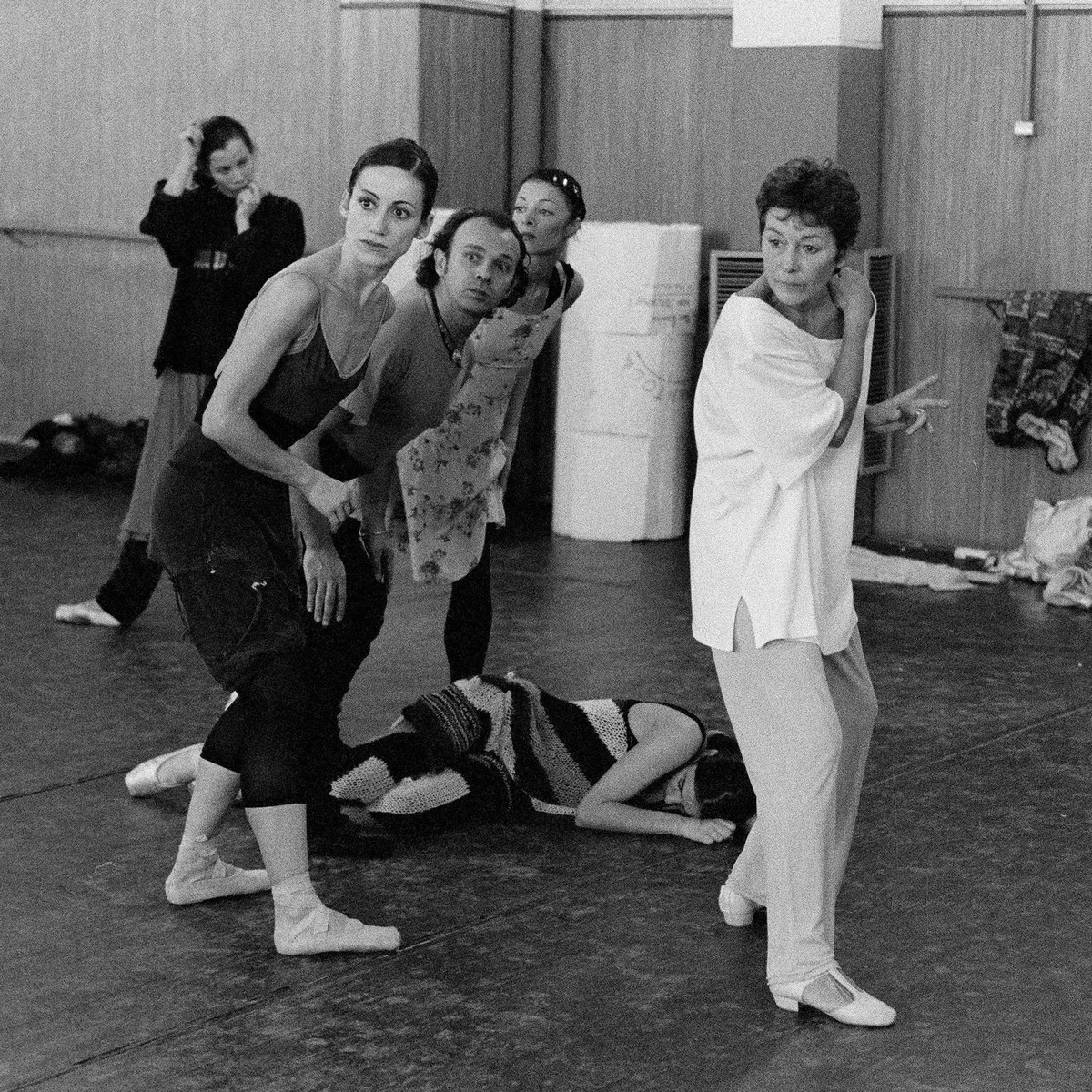 1998 Rehearsals for Cinderella Patricia Ruanne with Gilda Gelati Biagio Tambone Sabrina Brazzo Anita Magyari and Alessandra Ferri photo by Andrea Tamoni Teatro alla Scala jpg 1998 Rehearsals for Cinderella - Patricia Ruanne with Gilda Gelati, Biagio Tambone, Sabrina Brazzo, Anita Magyari and Alessandra Ferri, photo by Andrea Tamoni, Teatro alla Scala