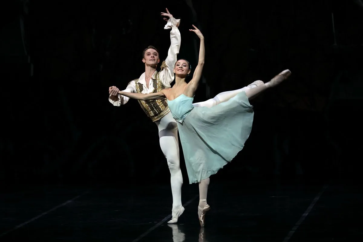 22 Nutcracker with Nicoletta Manni and Timofej Andrijashenko. Photo by Brescia e Amisano ©Teatro alla Scala jpg 22 - Nutcracker with Nicoletta Manni and Timofej Andrijashenko. Photo by Brescia e Amisano ©Teatro alla Scala