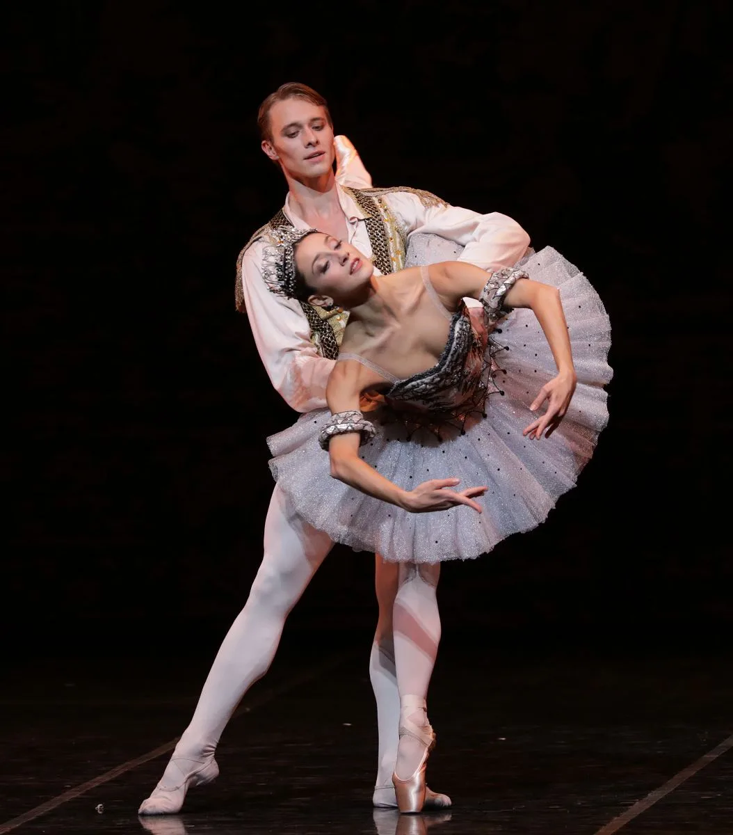 37 Nutcracker with Nicoletta Manni and Timofej Andrijashenko. Photo by Brescia e Amisano ©Teatro alla Scala jpg 37 - Nutcracker with Nicoletta Manni and Timofej Andrijashenko. Photo by Brescia e Amisano ©Teatro alla Scala