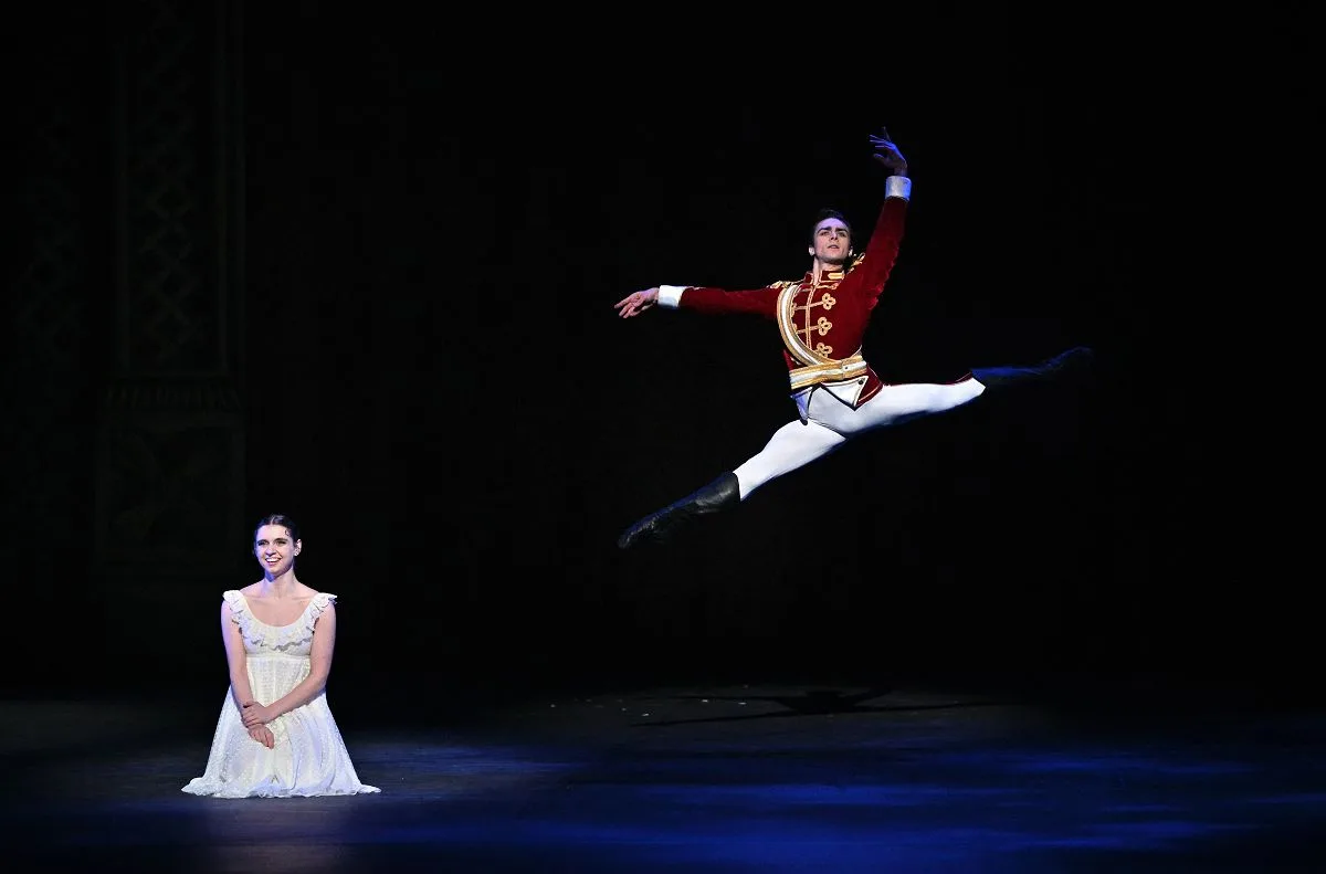 Julia Conway as Clara and Francesco Gabriele Frola as Nephew in Nutcracker © Laurent Liotardo 2 jpg Julia Conway as Clara and Francesco Gabriele Frola as Nephew in Nutcracker © Laurent Liotardo 2