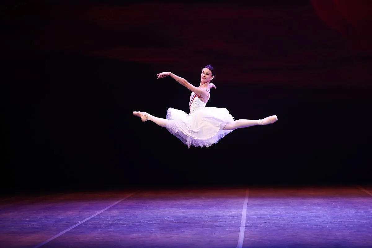 Flames of Paris Evelina Godunova photo by Dasa Wharton jpg Flames of Paris - Evelina Godunova - photo by Dasa Wharton
