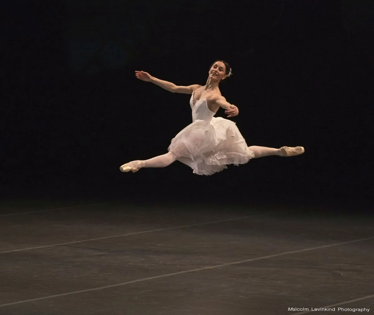 Marianella Nunez in Coppelia Grand Pas de Deux photo photo by Malcolm Levinkind jpg Marianella Nunez in Coppelia Grand Pas de Deux, photo, photo by Malcolm Levinkind
