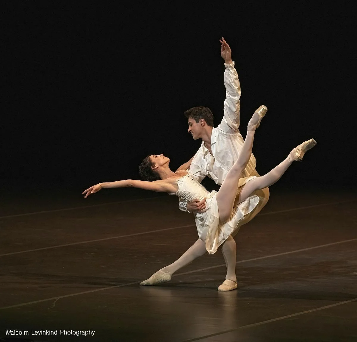 Yasmine Naghdi Reece Clarke in Manon photo by Malcolm Levinkind 01 jpg Yasmine Naghdi Reece Clarke in Manon, photo by Malcolm Levinkind-01