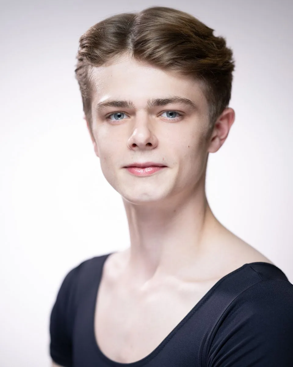 Max Steele photo by ASH headshot jpg Max Steele - photo by ASH - headshot