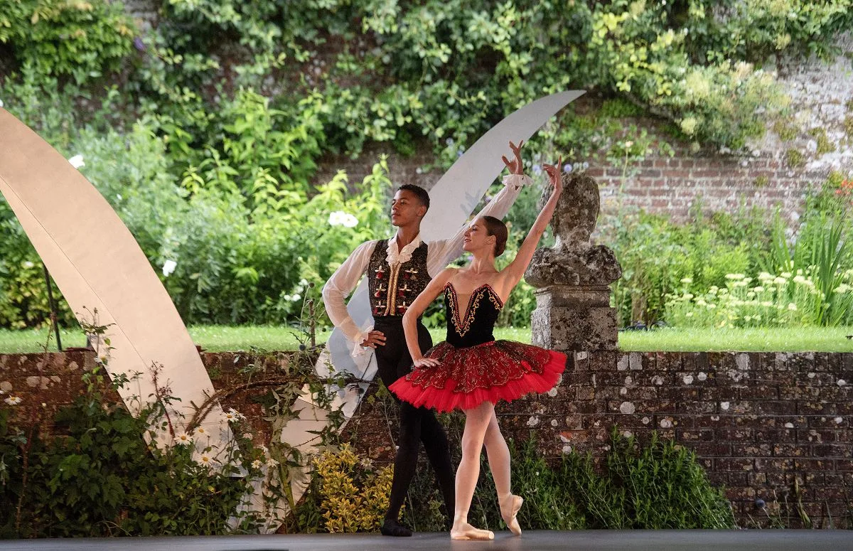 Valentine Colasante and Guillaume Diop Paris Opera Ballet perform Don Quixote Rudolf Nureyev. Photo Zachary Culpin @bnps 2 jpg Valentine Colasante and Guillaume Diop, Paris Opera Ballet, perform Don Quixote, Rudolf Nureyev. Photo Zachary Culpin @bnps (2)