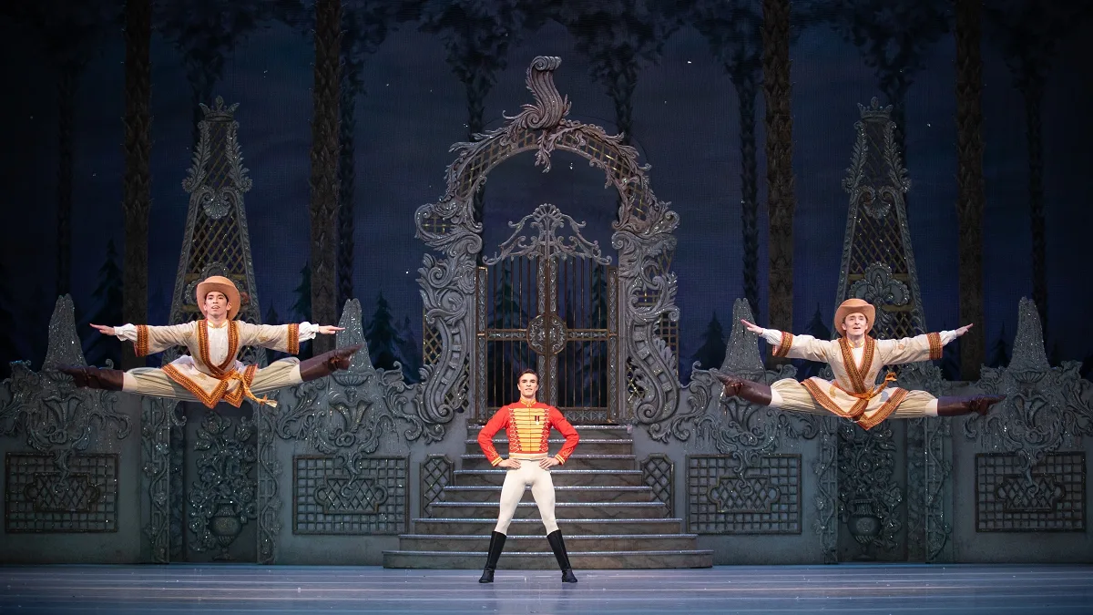 09 The Royal Ballets Nutcracker 2023 Leo Dixon as Hans Peter with Taisuke Nakao and Joshua Junker in the Russian Dance photo by Alice Pennefather jpg 09 The Royal Ballet's Nutcracker 2023 - Leo Dixon as Hans Peter with Taisuke Nakao and Joshua Junker in the Russian Dance, photo by Alice Pennefather