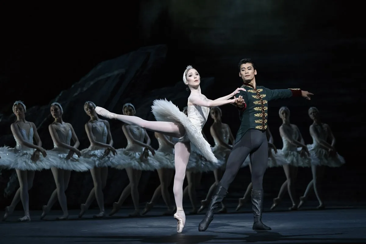 Ryoich Hirano as Prince Siegfried and Sarah Lamb as Odile Swan Lake The Royal Ballet 2018 ROH. Photographed by Bill Cooper 01 jpg Ryoich Hirano as Prince Siegfried and Sarah Lamb as Odile, Swan Lake, The Royal Ballet, 2018 ROH. Photographed by Bill Cooper-01