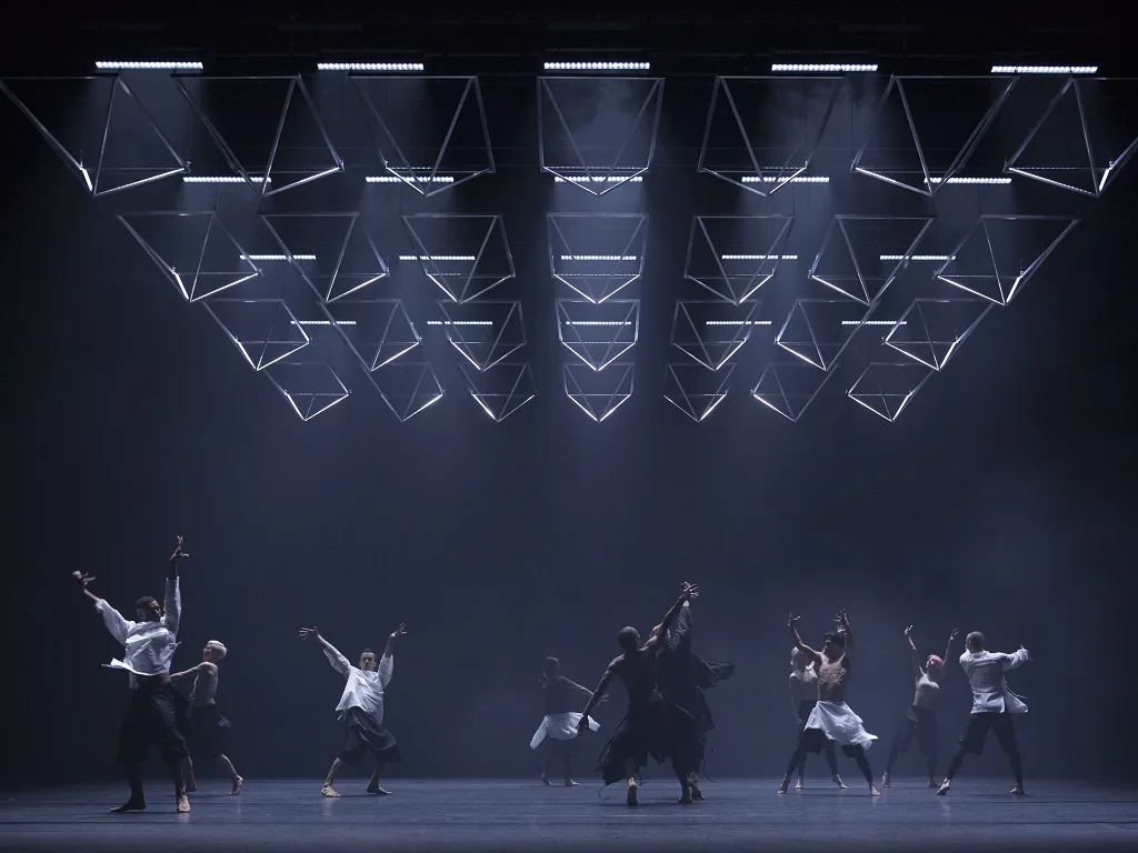 Wayne McGregors Autobiography Company Wayne McGregor Sadlers Wells London 2017 Photo credit Andrej Uspenski 11 jpg Wayne McGregor's Autobiography, Company Wayne McGregor, Sadler's Wells, London (2017), Photo credit Andrej Uspenski (11)