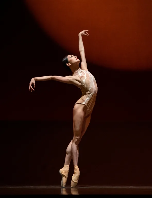 Yuan Yuan Tan in Liangs The Infinite Ocean © Erik Tomasson jpg Yuan Yuan Tan in Liang's The Infinite Ocean © Erik Tomasson