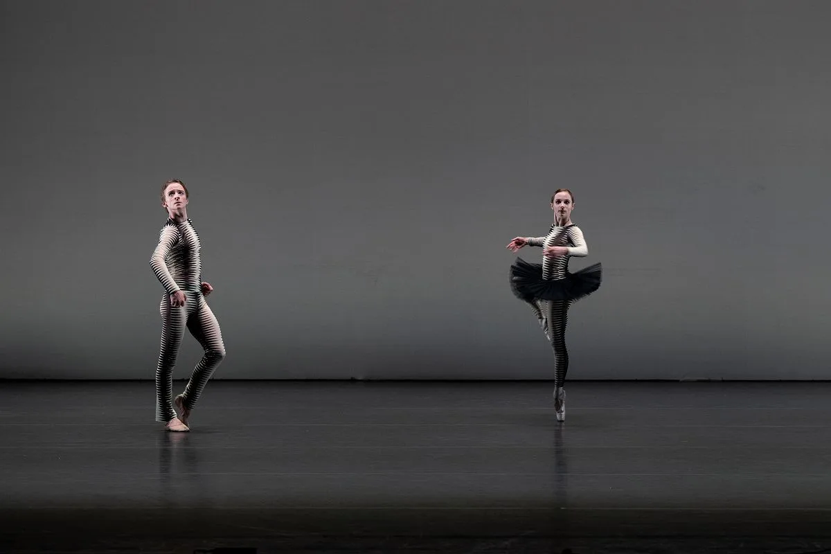 Daniil Simkin and Maria Kochetkova performing The Owl Falls at Empower in Motion A Ballet Inclusive from Children Today at Sadlers Wells c Jules Renahan jpg Daniil Simkin and Maria Kochetkova performing The Owl Falls at Empower in Motion A Ballet Inclusive from Children Today at Sadlers Wells (c) Jules Renahan
