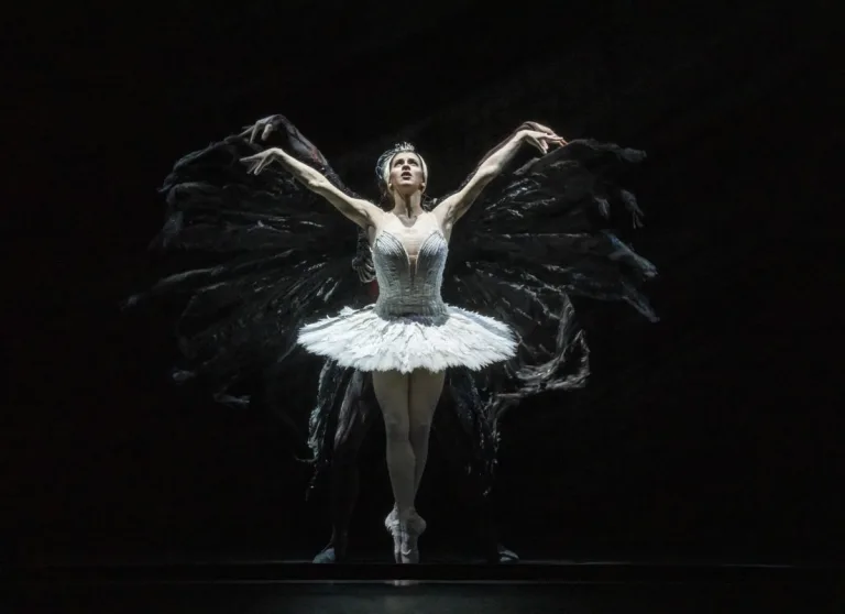 Mayara Magri in Swan Lake, The Royal Ballet, photo by Tristram Kenton, ROH 2022