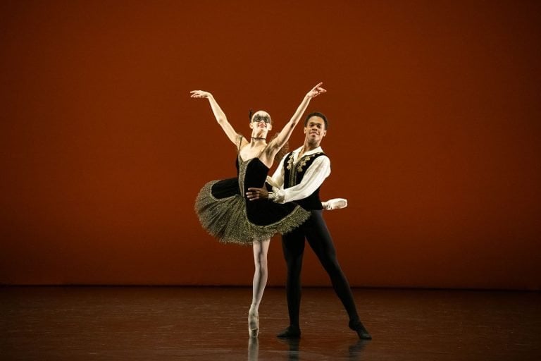 Breanna Foad and Thiago Pereira performing Satanella in Emerging Dancer 2024, photo by Laurent Liotardo