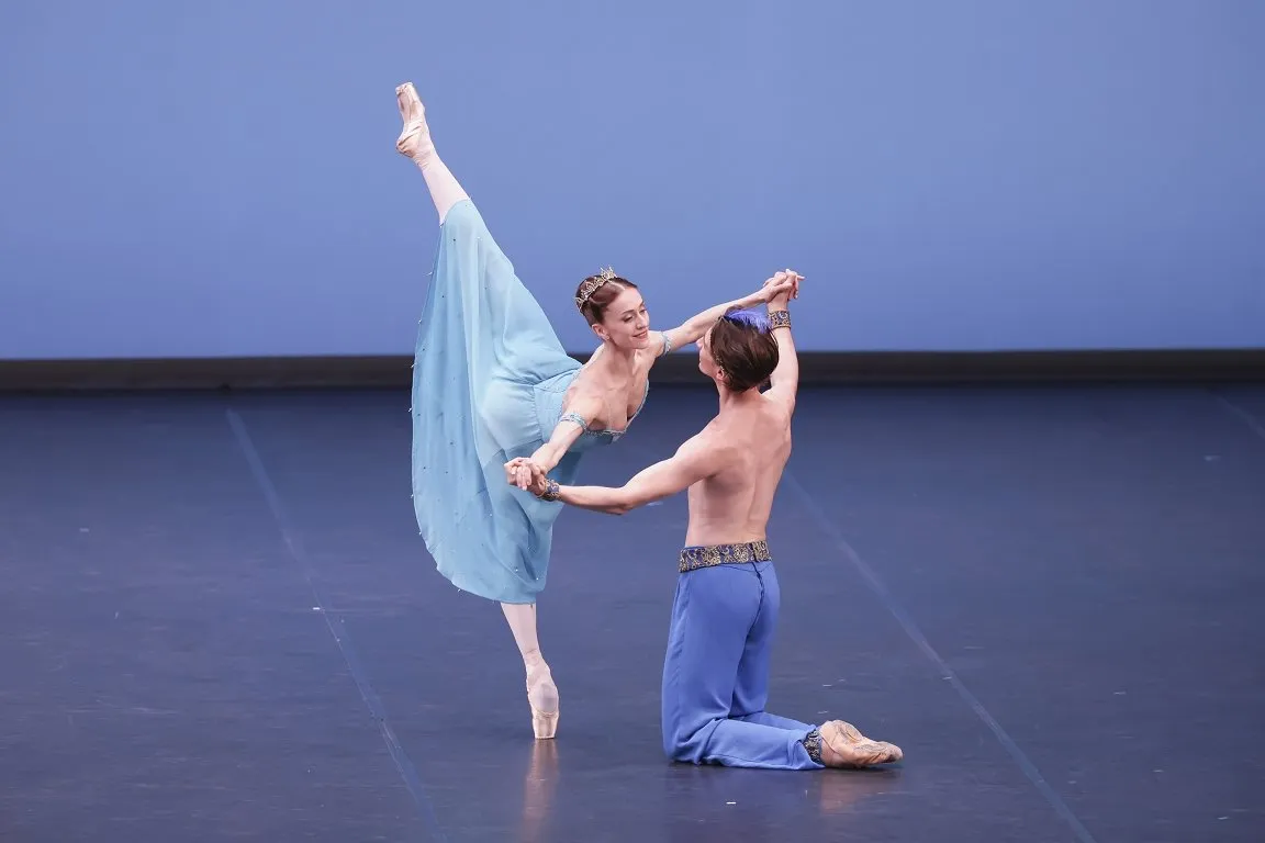 17th WBF Programme B 06 Le Corsaire Nunez Muntagirov photo Kiyonori Hasegawa 17th WBF Programme B - 06 Le Corsaire - Nunez & Muntagirov, photo Kiyonori Hasegawa