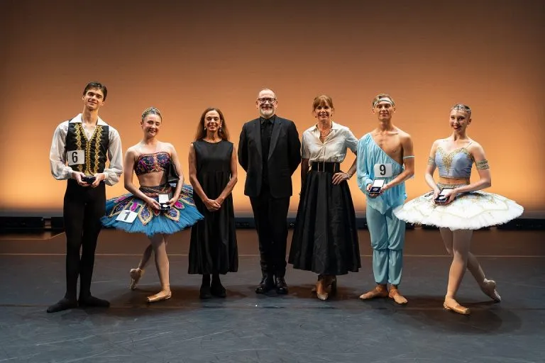 The Fonteyn 2024 - Ernesto Young,Antonia Maria Cramb, Alessandra Ferri, Kevin O'Hare, Darcey Bussell, Alfie-Lee Hall, Lydia Young, photo by Martin Bell