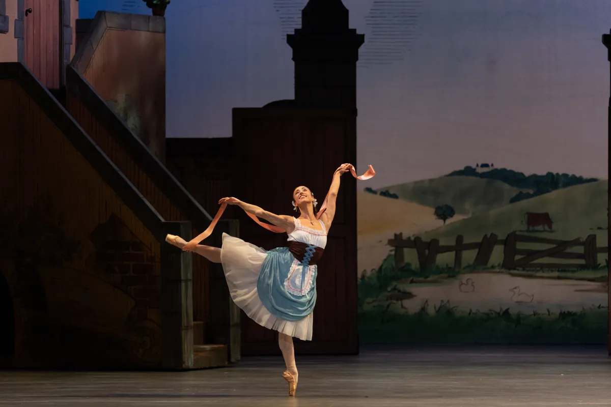 01 La Fille mal gardee Beatrice Parma as Lise photo by Riku Ito BRB 2024 01 - La Fille mal gardée - Beatrice Parma as Lise, photo by Riku Ito, BRB 2024
