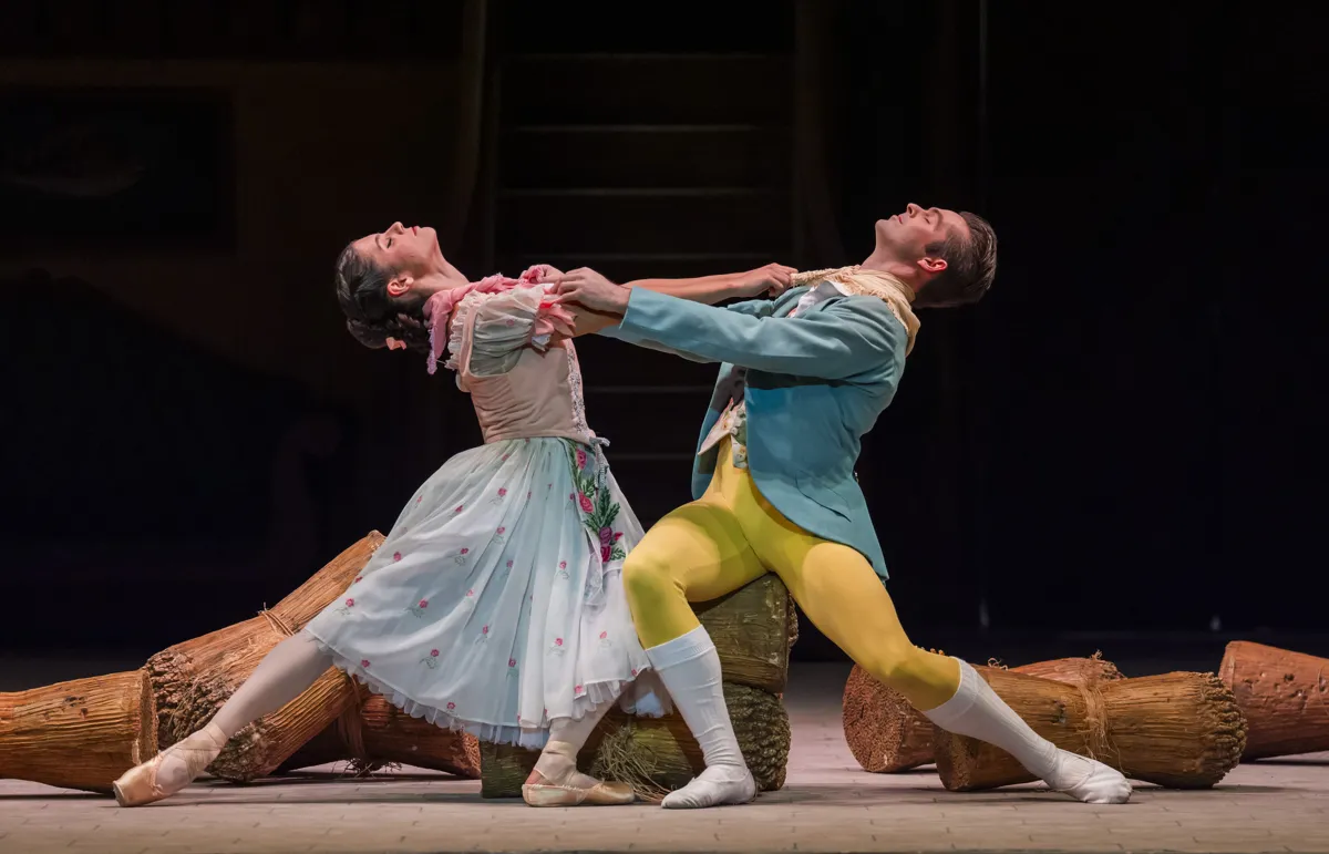 43 La Fille mal gardee Birmingham Royal Ballet photo by Tristam Kenton 43 - La Fille mal gardée - Birmingham Royal Ballet, photo by Tristam Kenton