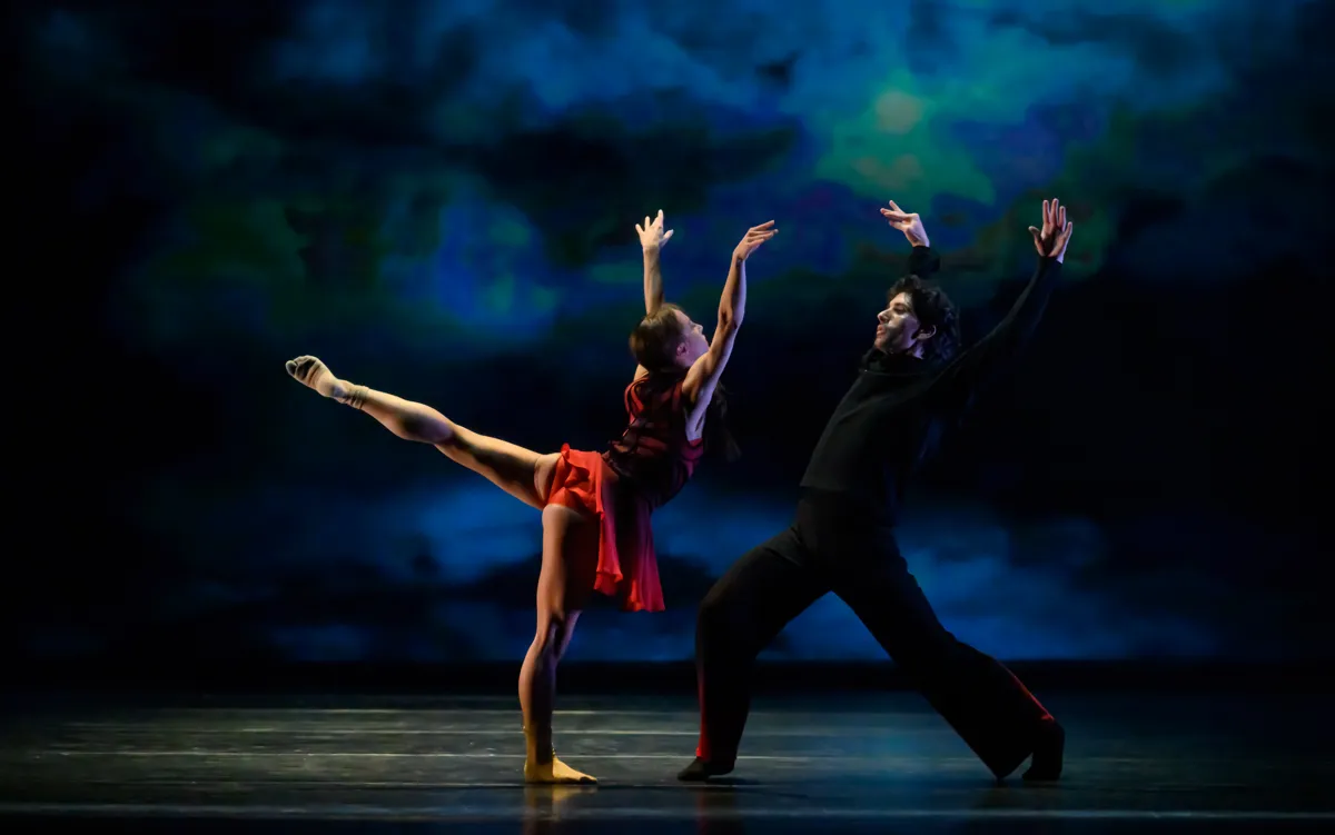 UNWAVERING Choreography Thais Suarez Beatrice Parma and Javier Rojas credit Katja Ogrin UNWAVERING Choreography Thais Suarez - Beatrice Parma and Javier Rojas - credit Katja Ogrin