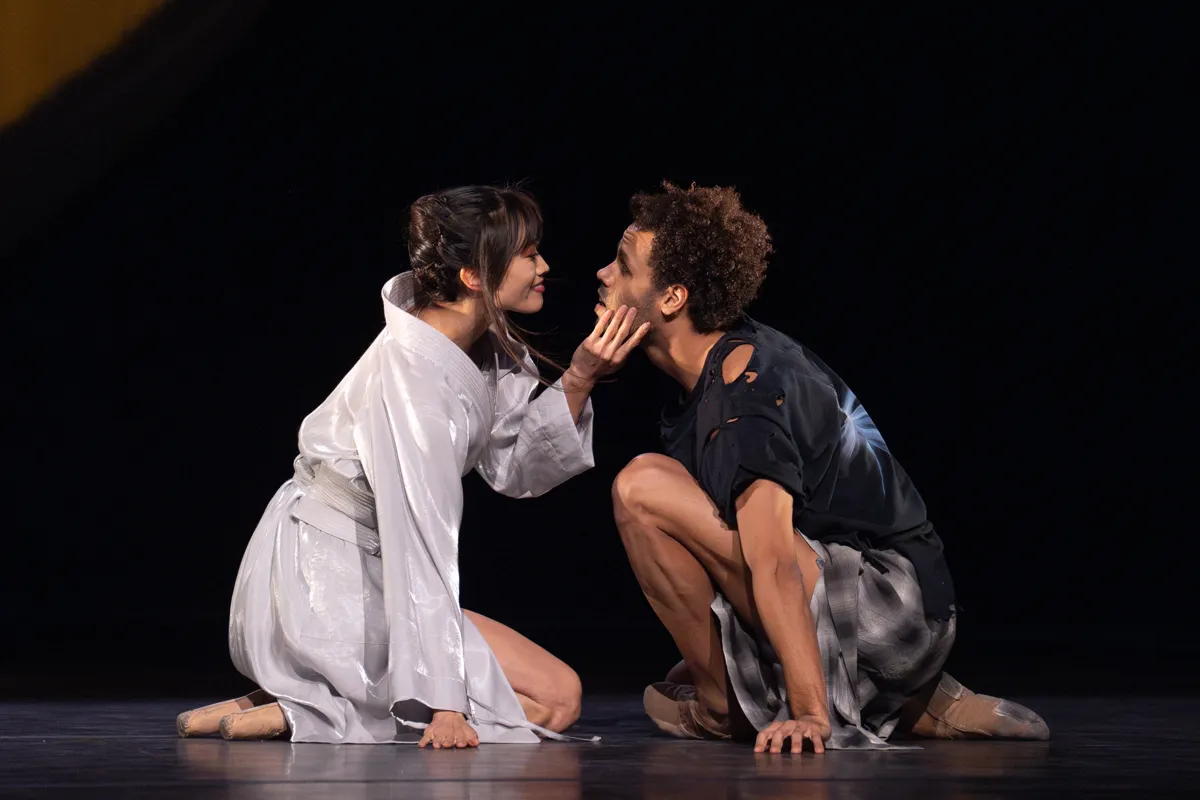 Fumi Kaneko Oryx and Joseph Sissens Jimmy in Wayne McGregors MADDADDAM c 2024 RBO. Ph Andrej Uspenski Fumi Kaneko (Oryx) and Joseph Sissens (Jimmy) in Wayne McGregor's MADDADDAM (c) 2024 RBO. Ph Andrej Uspenski