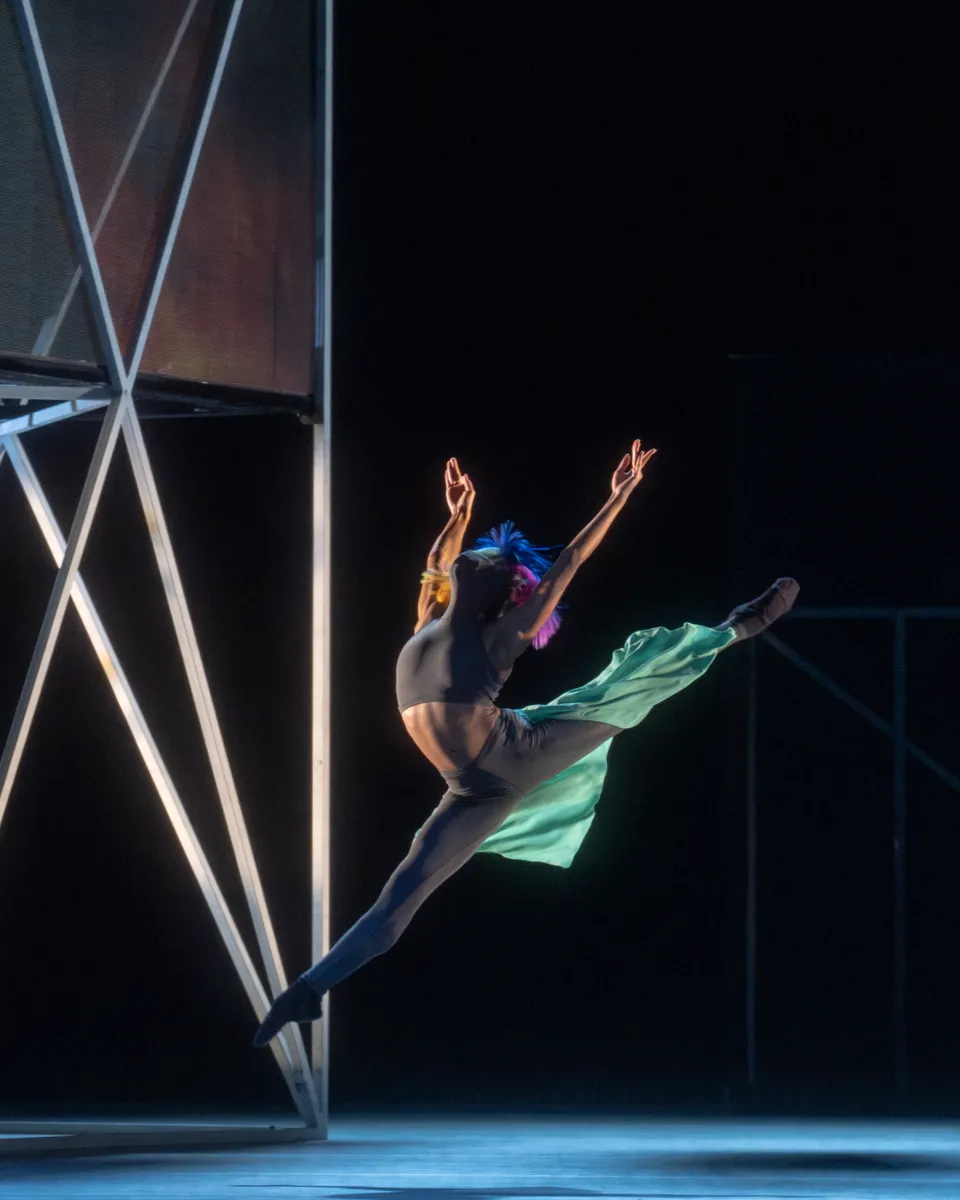 Marianna Tsembenhoi Player 10 in Wayne McGregors MADDADDAM The Royal Ballet c 2024 RBO. Ph Andrej Uspenski Marianna Tsembenhoi (Player 10) in Wayne McGregor's MADDADDAM, The Royal Ballet (c) 2024 RBO. Ph Andrej Uspenski