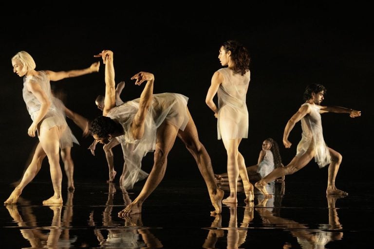 Company Wayne McGregor, Wayne McGregor's Deepstaria, Image credit Ravi Deepres 2