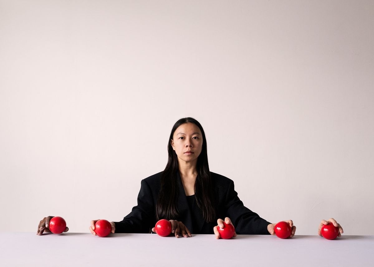 Gandini Jugglings Heka 9055 c Camilla Greenwell Gandini Juggling's Heka, 9055 (c) Camilla Greenwell