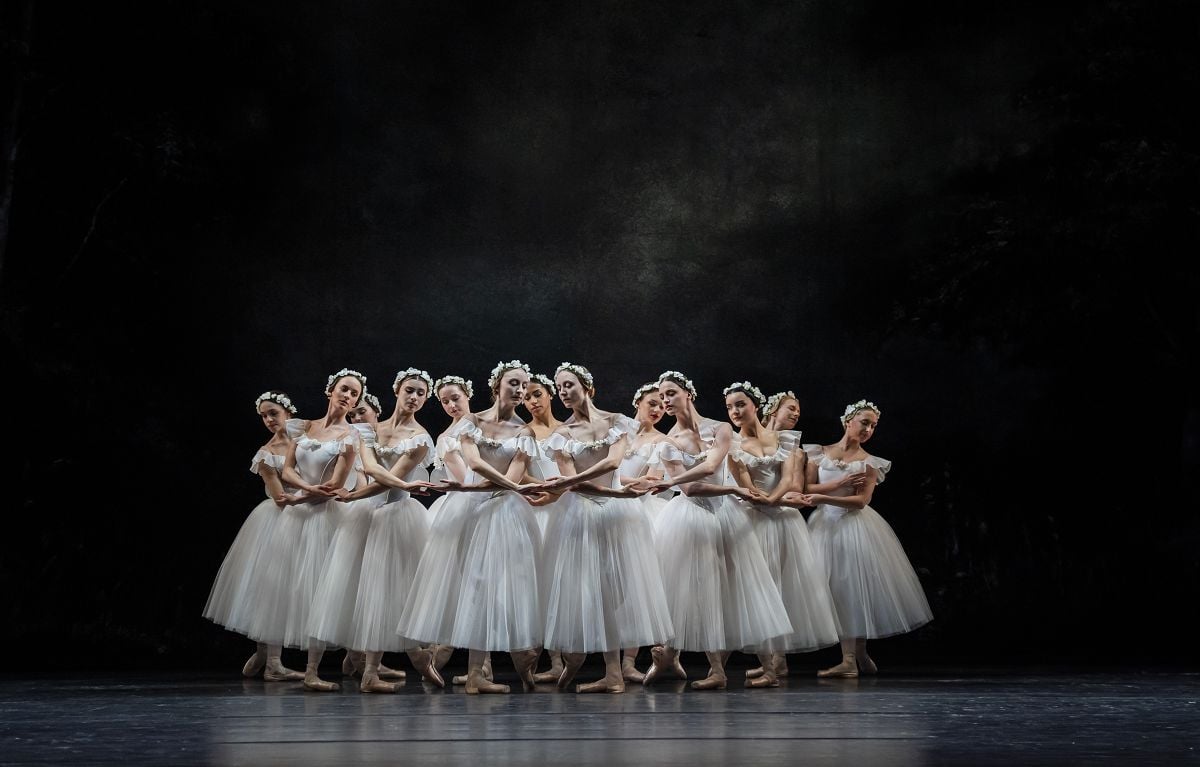 Les Sylphides photo by Tristram Kenton BRB2 2025 Les Sylphides - - photo by Tristram Kenton, BRB2 2025