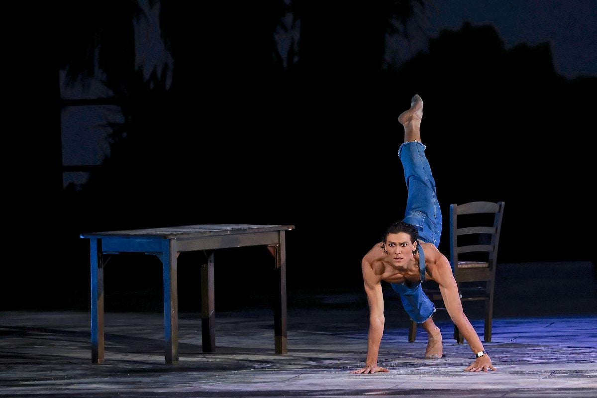 Hugo Marchand in Le jeune homme et la mort 1 Hugo Marchand in Le jeune homme et la mort (1)