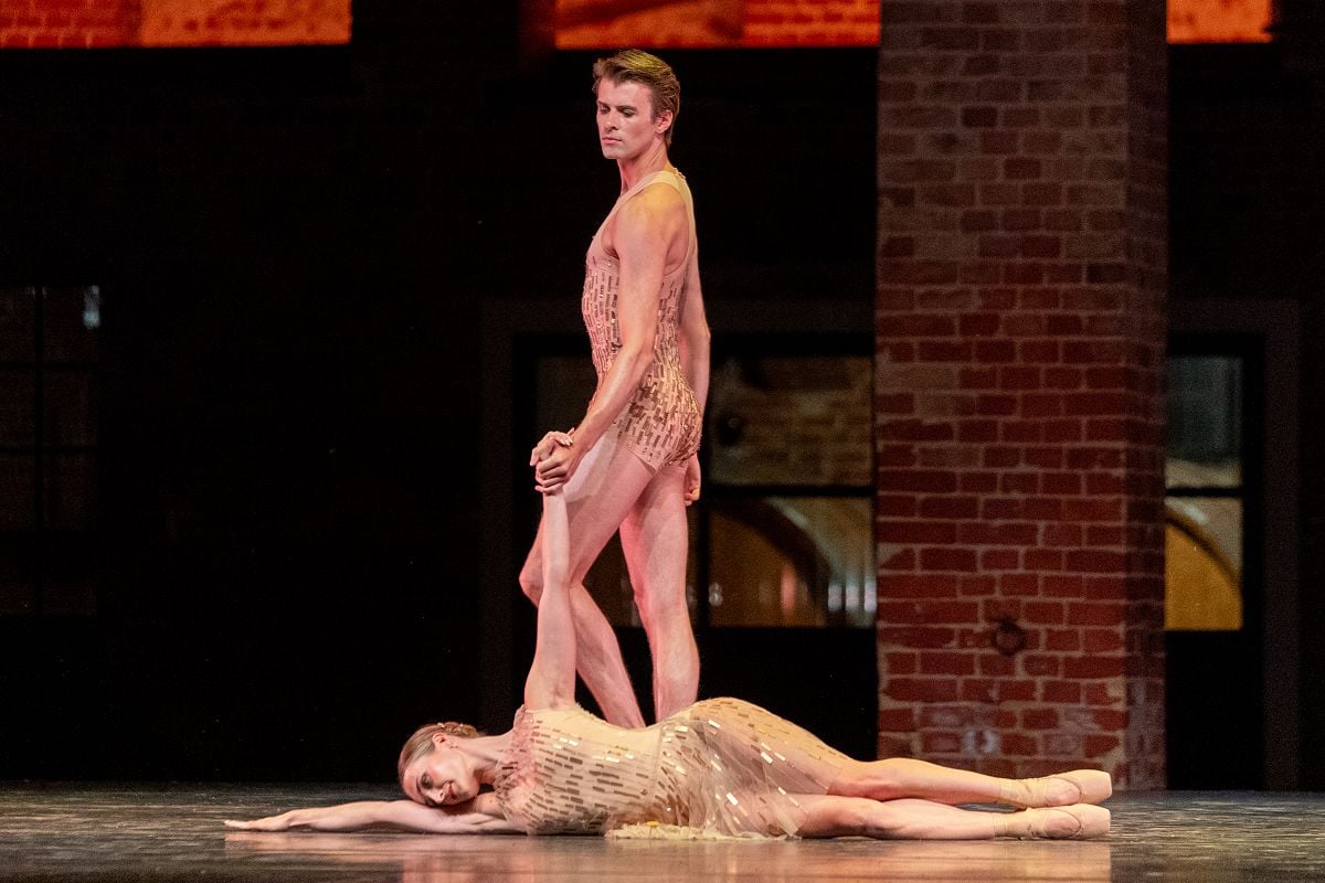 Within the Golden Hour Charlotte Tonkinson and Aiden OBiren Rocchetta Grand Jete photo by Graham Spicer 2025 03 Within the Golden Hour - Charlotte Tonkinson and Aiden O'Biren - Rocchetta Grand Jeté, photo by Graham Spicer 2025 - 03
