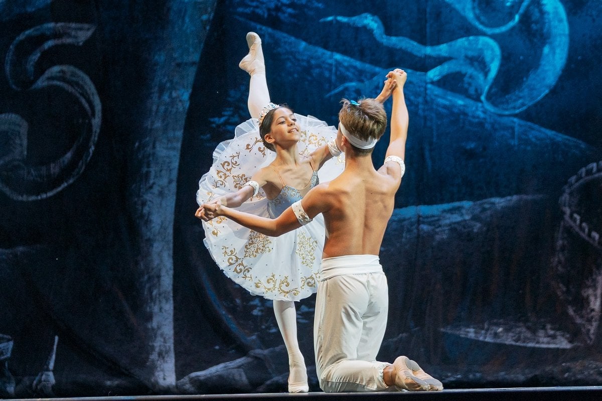 LE CORSAIRE ACT II PAS DE DEUX AUREA GOMIZ 10 and NICO BORRERO 14 photo by Graham Spicer 2025 1 LE CORSAIRE ACT II PAS DE DEUX - ÀUREA GÓMIZ, 10 and NICO BORRERO, 14 - photo by Graham Spicer 2025_1