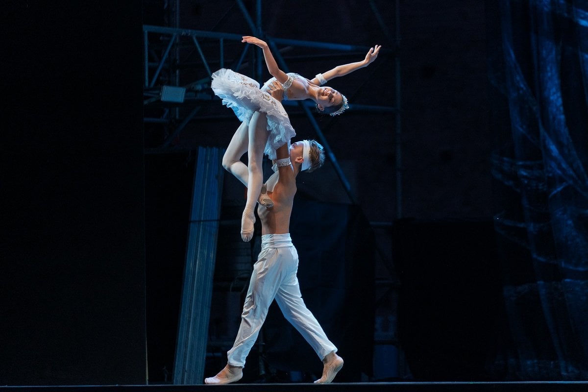 LE CORSAIRE ACT II PAS DE DEUX AUREA GOMIZ 10 and NICO BORRERO 14 photo by Graham Spicer 2025 2 LE CORSAIRE ACT II PAS DE DEUX - ÀUREA GÓMIZ, 10 and NICO BORRERO, 14 - photo by Graham Spicer 2025_2