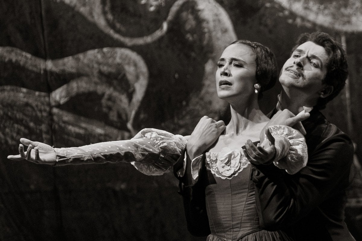 ONEGIN ACT III PAS DE DEUX ROCIO ALEMAN and REECE CLARKE photo by Graham Spicer 2025 12 ONEGIN ACT III PAS DE DEUX - ROCÍO ALEMÁN and REECE CLARKE - photo by Graham Spicer 2025_12