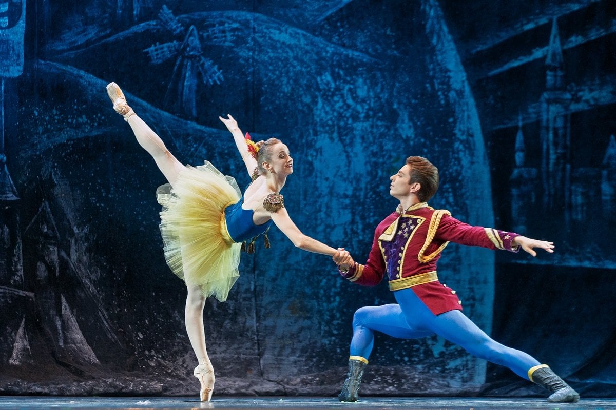 STARS AND STRIPES PAS DE DEUX EMMA VON ENCK and ANDRES ZUNIGA photo by Graham Spicer 2025 STARS AND STRIPES PAS DE DEUX - EMMA VON ENCK and ANDRES ZUNIGA - photo by Graham Spicer 2025