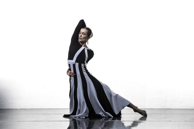 YDP, Martha Graham's Deep Song, dancer Amy Thake, photo 3 Mark Bruce