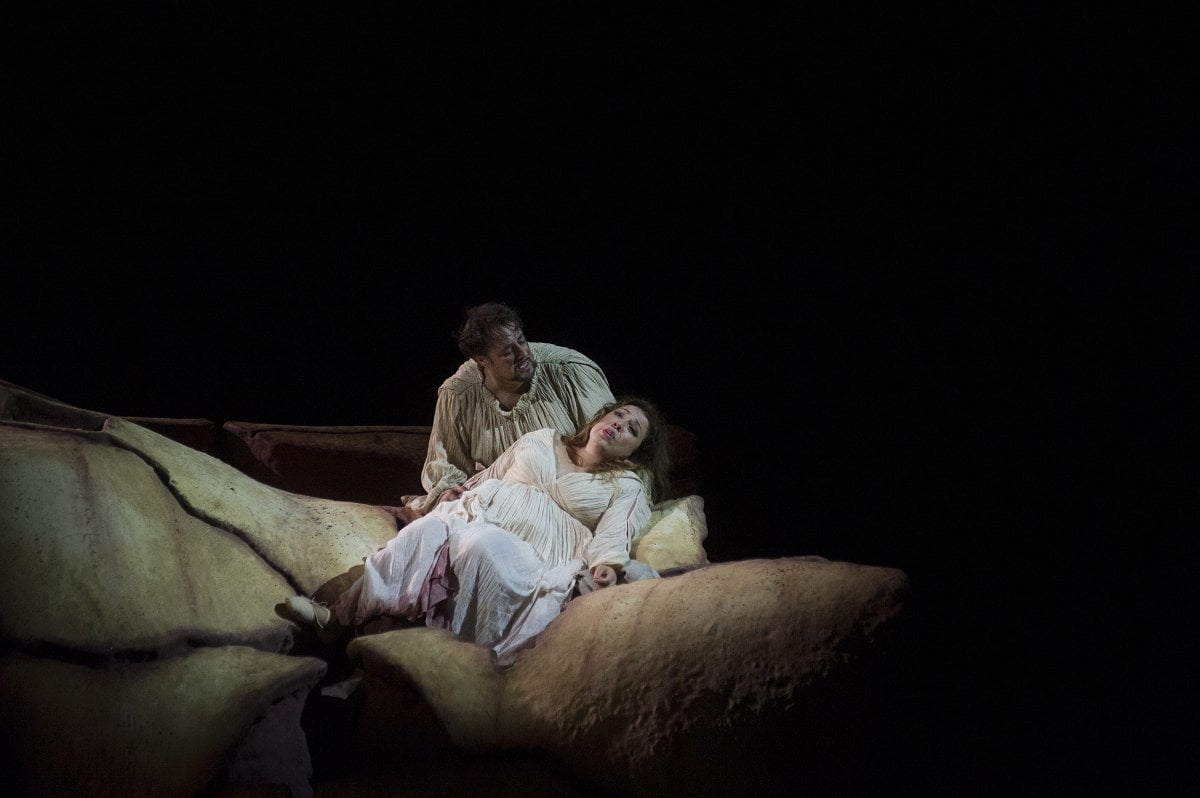 Manon Maria Jose Siri dies on the giant penis Manon Lescaut dress rehearsal Puccini Festival photo by Giorgio Andreuccetti 2025 Manon (Maria José Siri) dies on the giant penis - Manon Lescaut dress rehearsal, Puccini Festival, photo by Giorgio Andreuccetti 2025