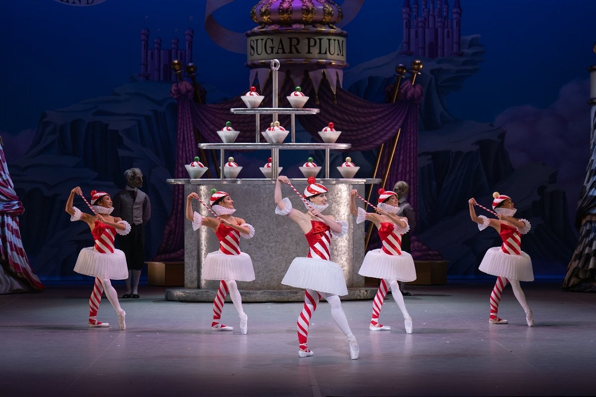English National Ballet dancers as Marzipan in Aaron S. Watkin and Arielle Smiths Nutcracker c Photography by ASH 1 English National Ballet dancers as Marzipan in Aaron S. Watkin and Arielle Smith’s Nutcracker (c) Photography by ASH (1)