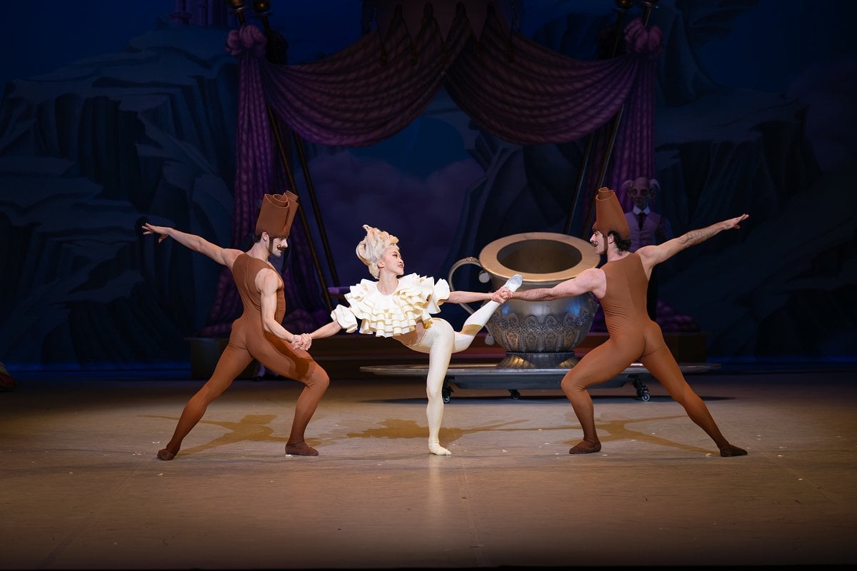 Minju Kang Elvis Nudo and Jose Maria Lorca Menchon as Sahlab in Aaron S. Watkin and Arielle Smiths Nutcracker c Photography by ASH Minju Kang, Elvis Nudo and Jose María Lorca Menchón as Sahlab in Aaron S. Watkin and Arielle Smith’s Nutcracker (c) Photography by ASH