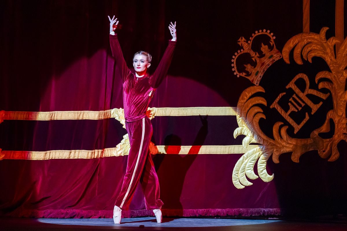 Anna Rose OSullivan in Pam Tanowitzs Or Forevermore The Royal Ballet ©2024 Tristram Kenton Anna Rose O'Sullivan in Pam Tanowitz's Or Forevermore, The Royal Ballet ©2024 Tristram Kenton