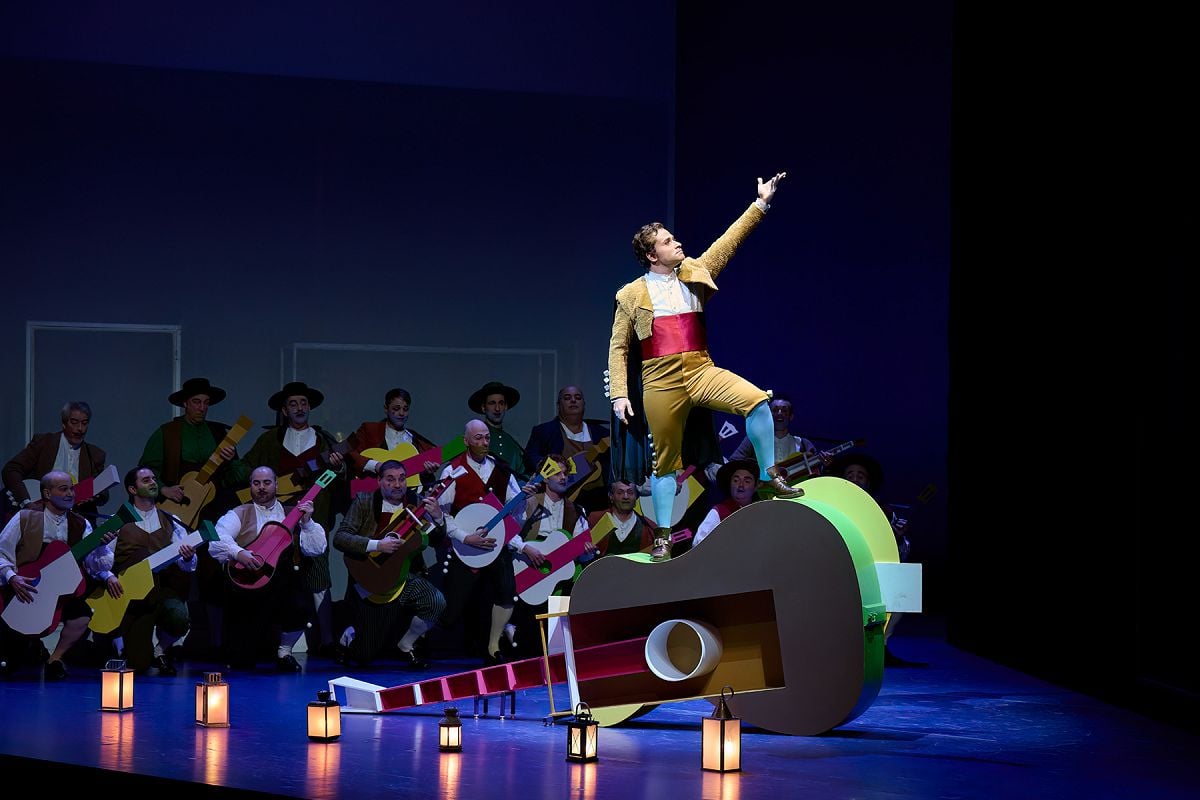 Conte Almaviva in Barbiere di Siviglia at Canadian Opera Company 2026 photo Michael Cooper Conte Almaviva in Barbiere di Siviglia at Canadian Opera Company 2026, photo Michael Cooper