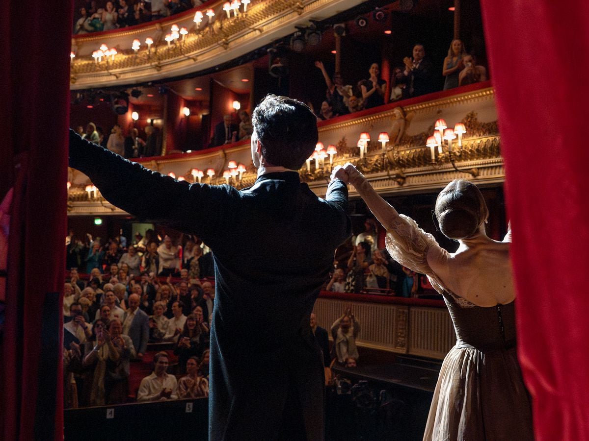 Roberto Bolle and Marianela Nunez for Onegin curtain call ©2025 RBO. Photographed by Andrej Uspenski Roberto Bolle and Marianela Nuñez for Onegin curtain call ©2025 RBO. Photographed by Andrej Uspenski