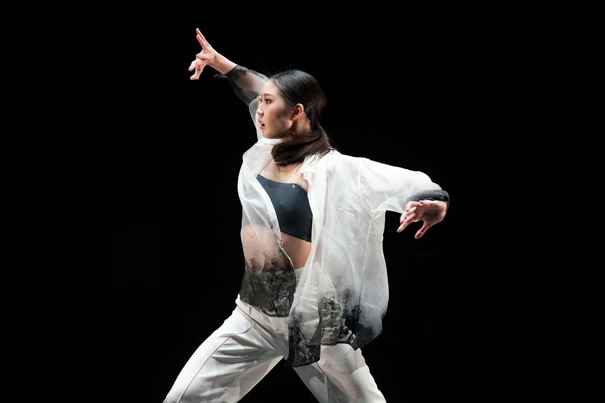 Anri Sugiura in Minju Kangs Obsidian at Emerging Dancer 2026. Image by Isabella Turolla c English National Ballet dupe8 Anri Sugiura in Minju Kang’s Obsidian, at Emerging Dancer 2026. Image by Isabella Turolla (c) English National Ballet_dupe8