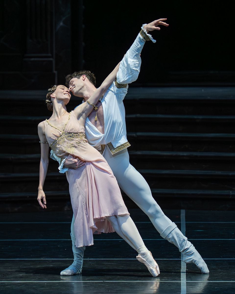 25 26 Romeo and Juliet Olga Smirnova and Jacopo Tissi photo Altin Kaftira Romeo and Juliet - Olga Smirnova and Jacopo Tissi, photo Altin Kaftira