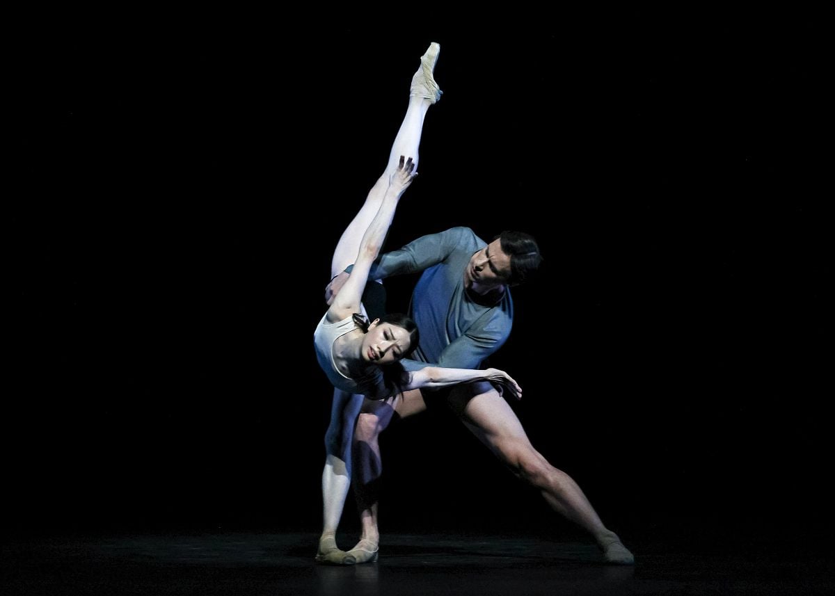 Akane Takada and Calvin Richardson in Infra for Marianela Timeless The Royal Ballet c2026 Maria Helena Buckley Akane Takada and Calvin Richardson in Infra for Marianela Timeless, The Royal Ballet (c)2026 Maria-Helena Buckley