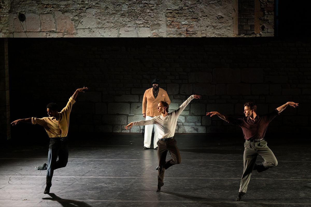 Osiel Gouneo Daniil Simkin and Alban Lendorf with Gregory Porter in Real Truth photo Anouk Andrea Boni Osiel Gouneo, Daniil Simkin and Alban Lendorf with Gregory Porter in Real Truth, photo Anouk Andrea Boni