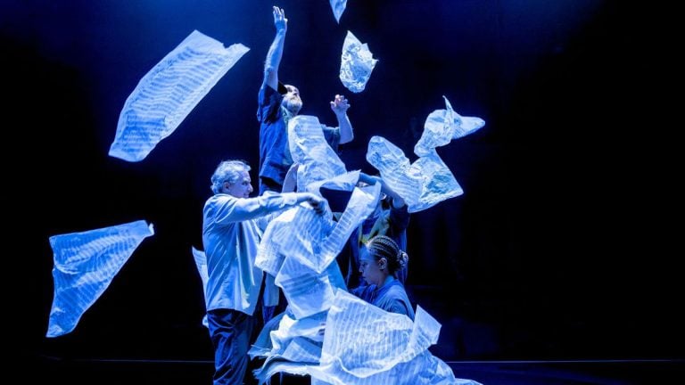 Phelim McDermott in Tao of Glass - Photo Johan Persson (3)